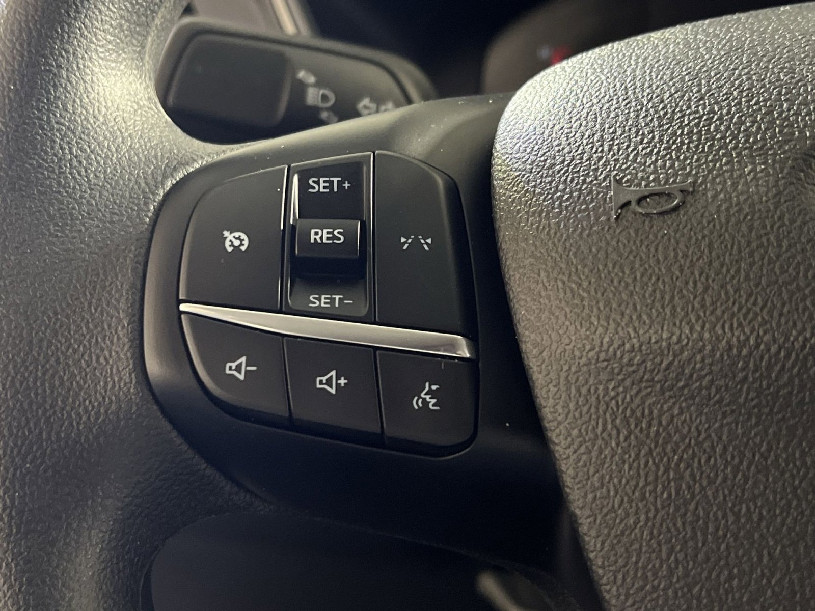 Used 2025 Ford Escape Active image 29