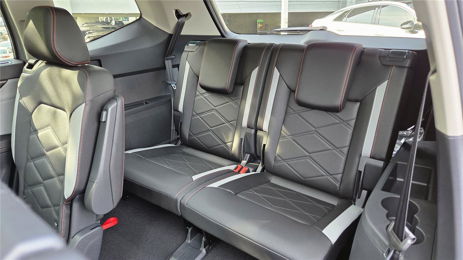 New 2026 Volkswagen Atlas Peak Edition AWD/4WD image 26