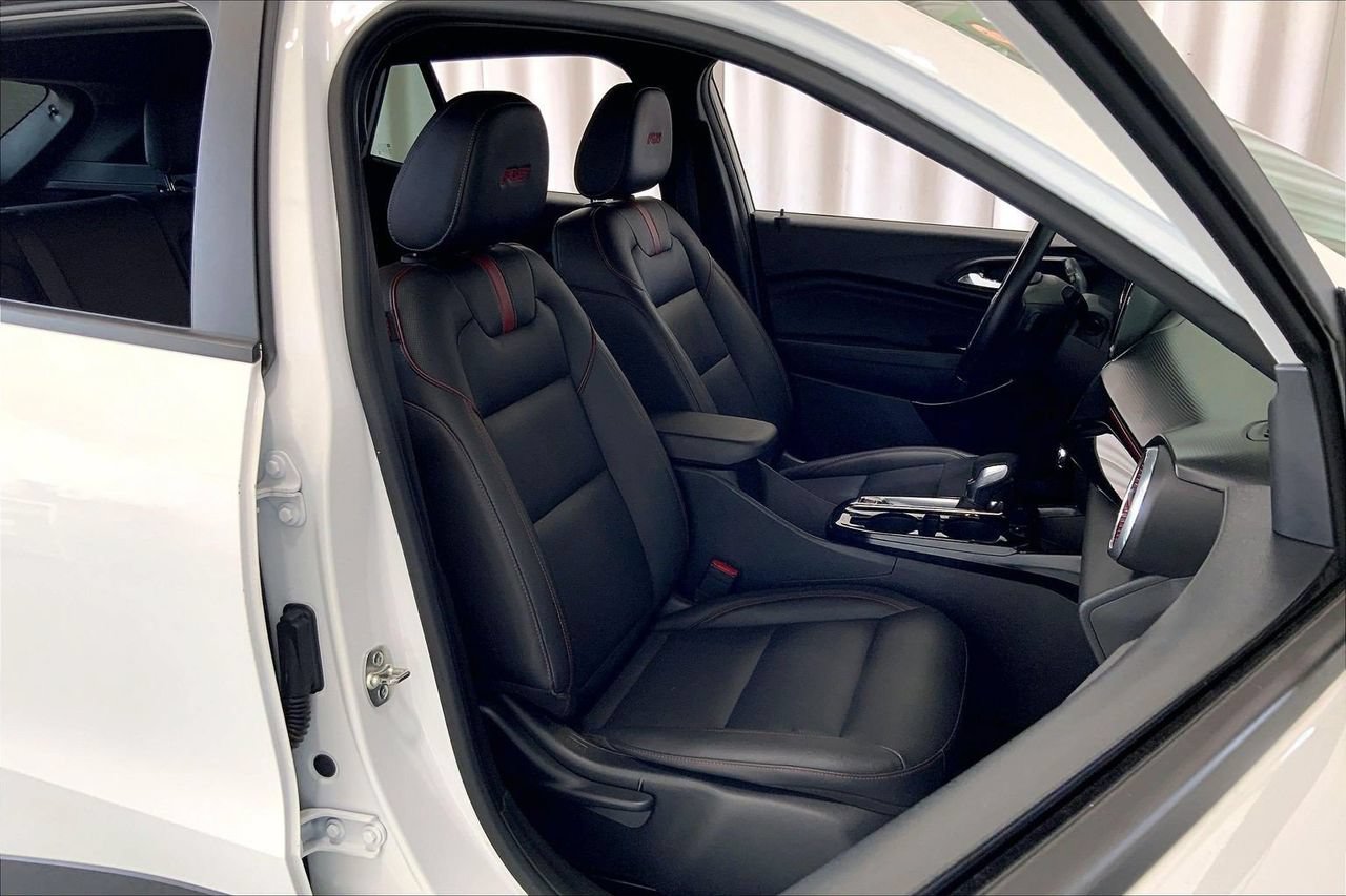 Used 2024 Chevrolet Trax RS w/ Driver Confidence Package FWD image 6