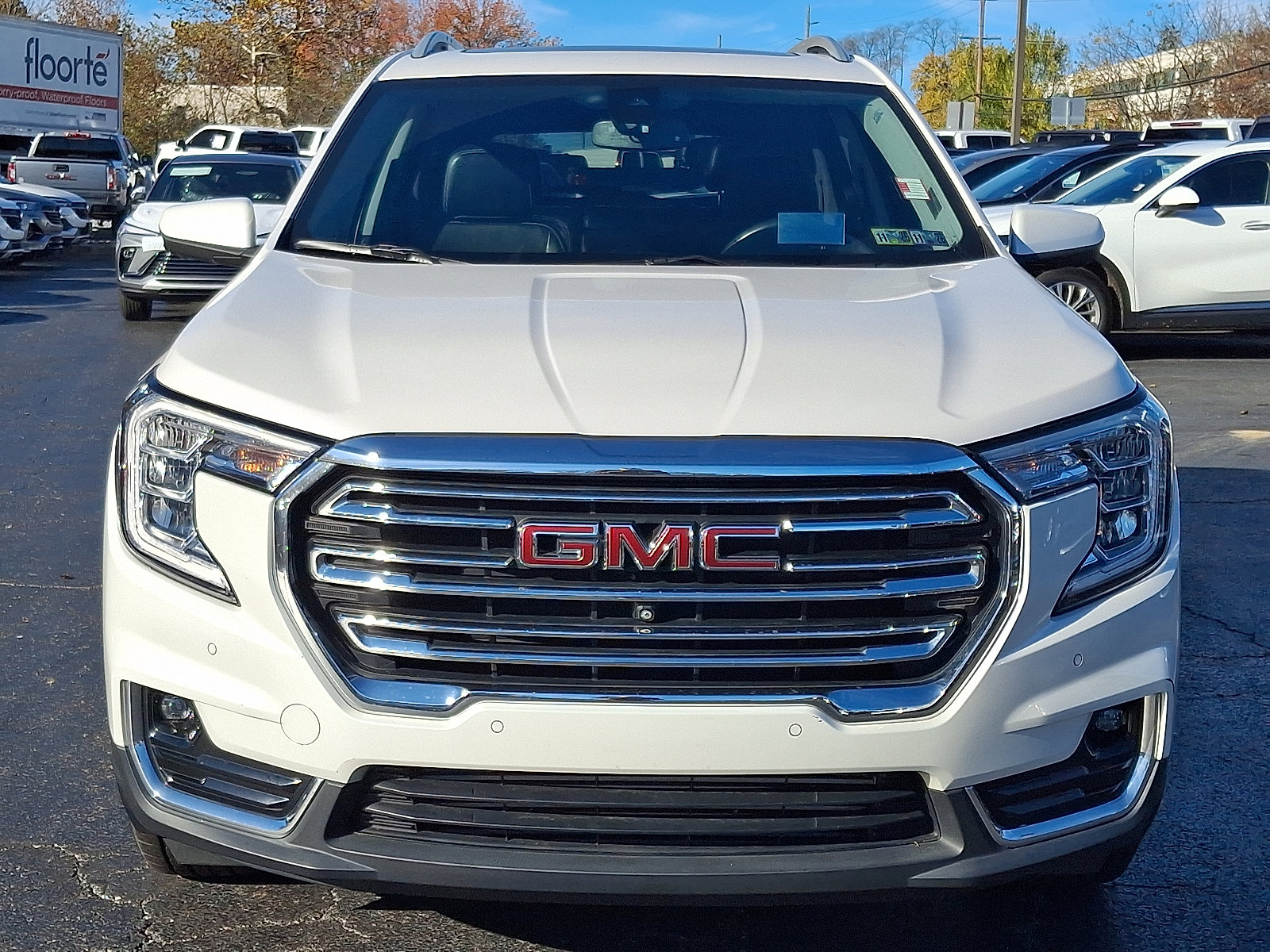 Used 2022 GMC Terrain SLT w/ Infotainment Package II video 2