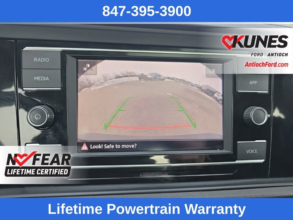 Used 2024 Volkswagen Jetta SE image 33