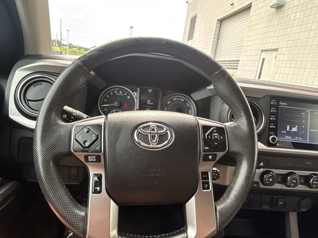 Used 2021 Toyota Tacoma SR5 w/ SR5 Appearance Package (SM) AWD/4WD image 18