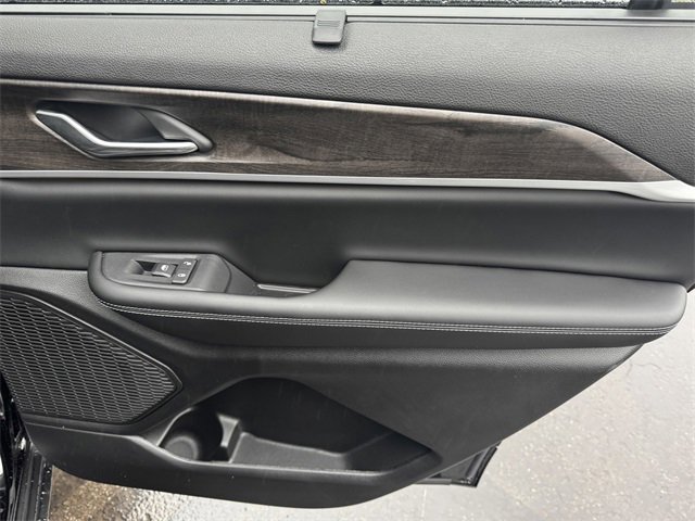 New 2025 Jeep Grand Cherokee L Limited w/ Luxury Tech Group II image 15