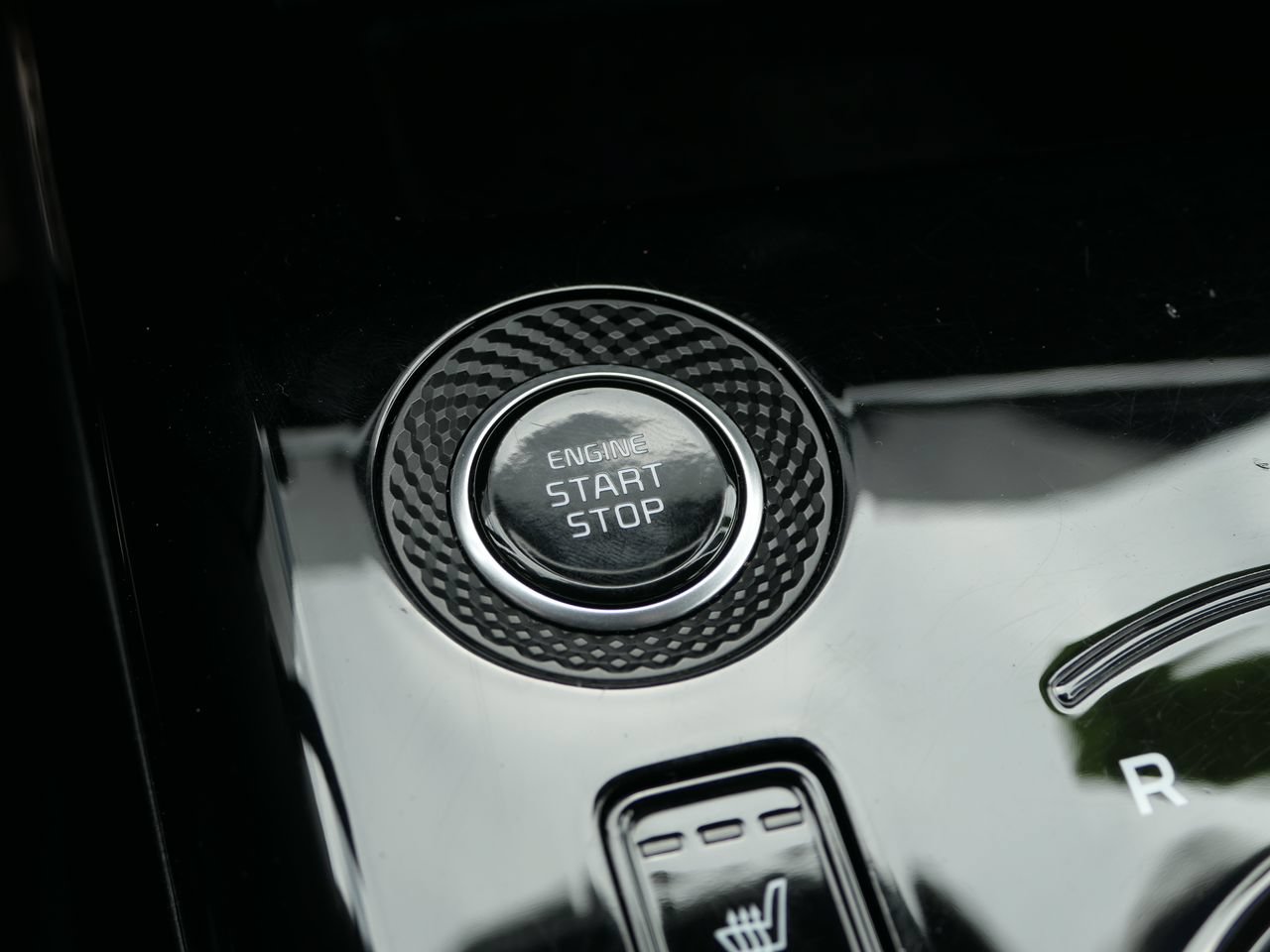 Certified 2023 Kia Niro SX Touring FWD image 19