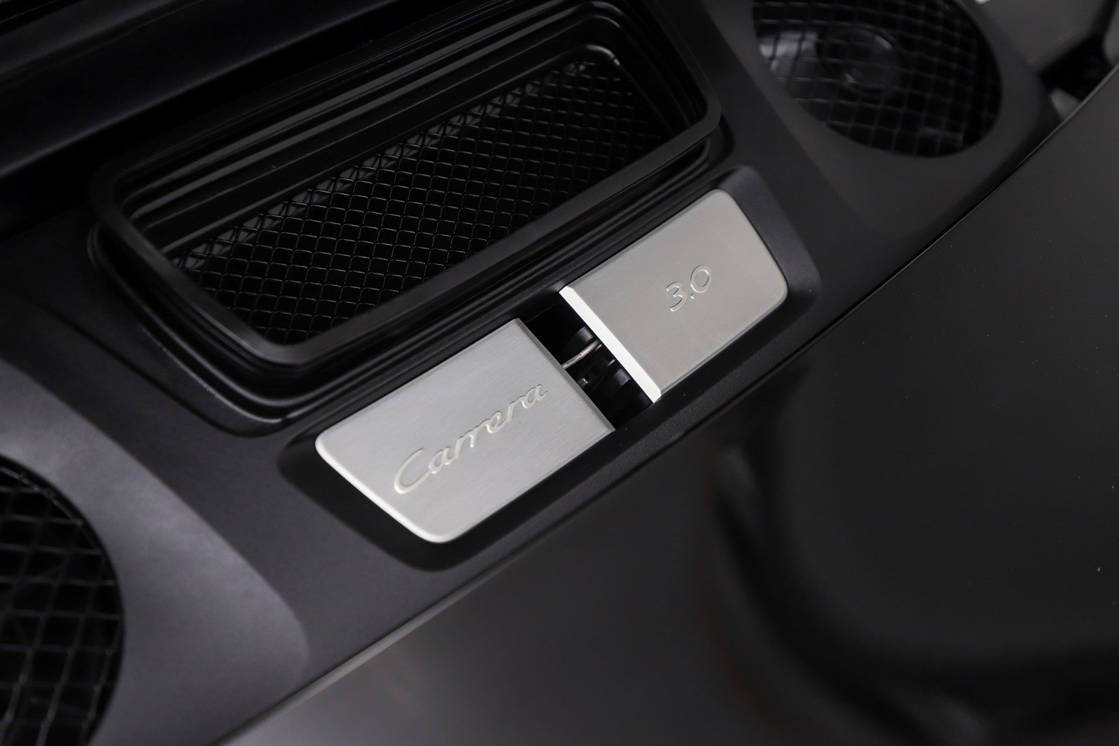 Used 2018 Porsche 911 Carrera RWD image 35