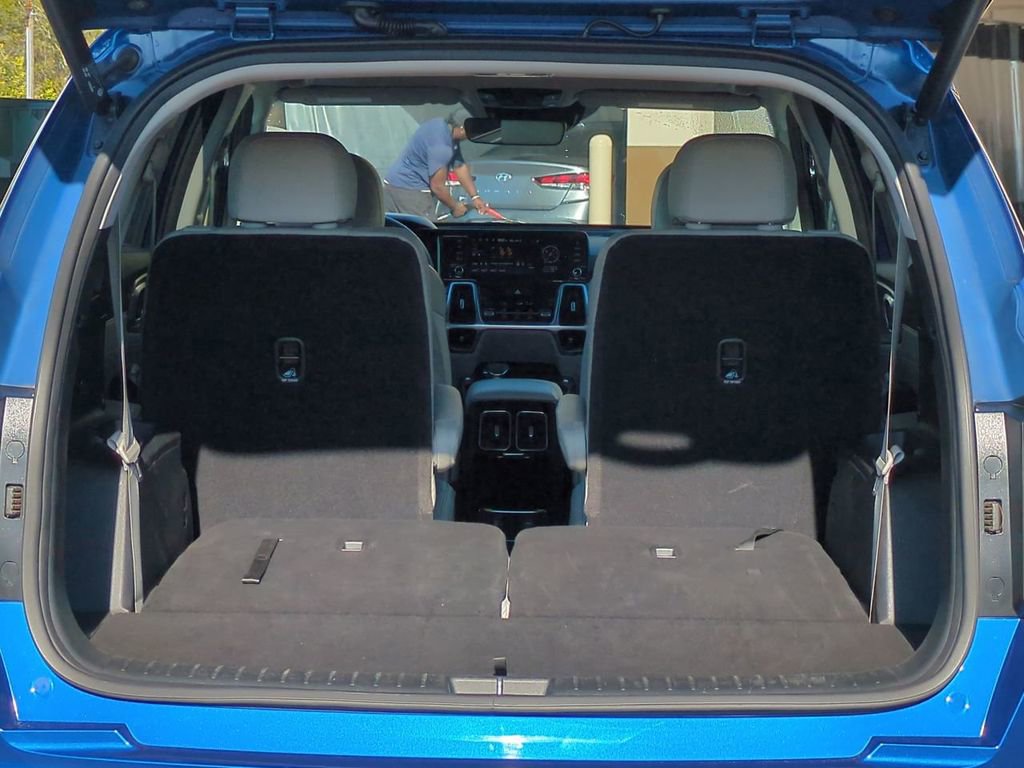Used 2021 Kia Sorento SX image 12