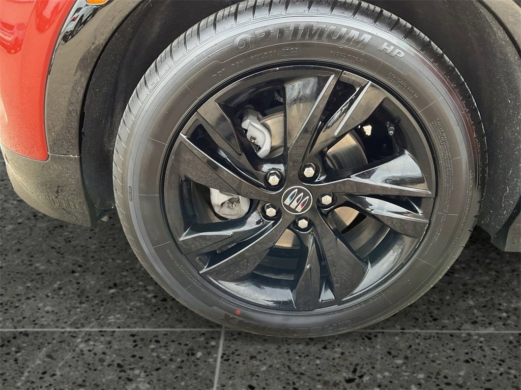 Used 2024 Buick Encore GX Sport Touring image 13