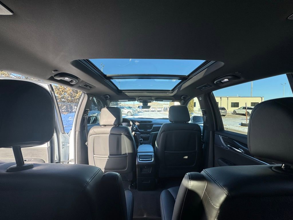 Used 2024 Cadillac XT6 Sport w/ Technology Package AWD/4WD image 29