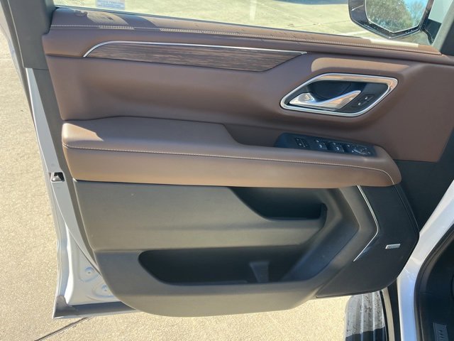 Used 2023 Chevrolet Tahoe High Country image 12