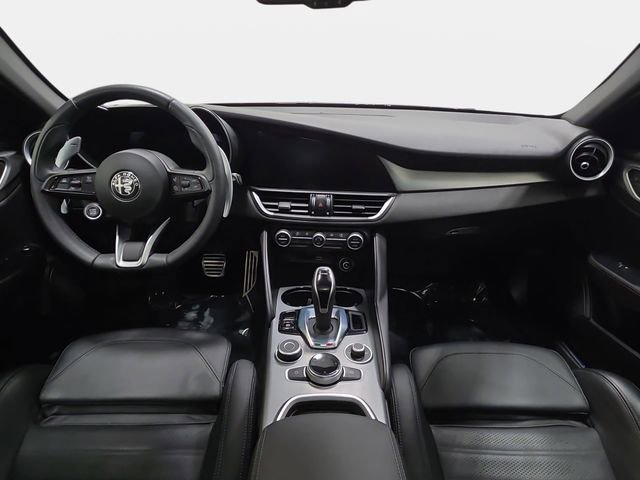 Used 2024 Alfa Romeo Giulia Veloce image 10