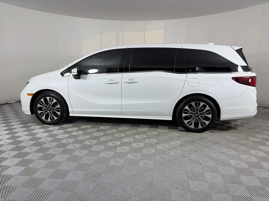 Used 2025 Honda Odyssey Elite image 4