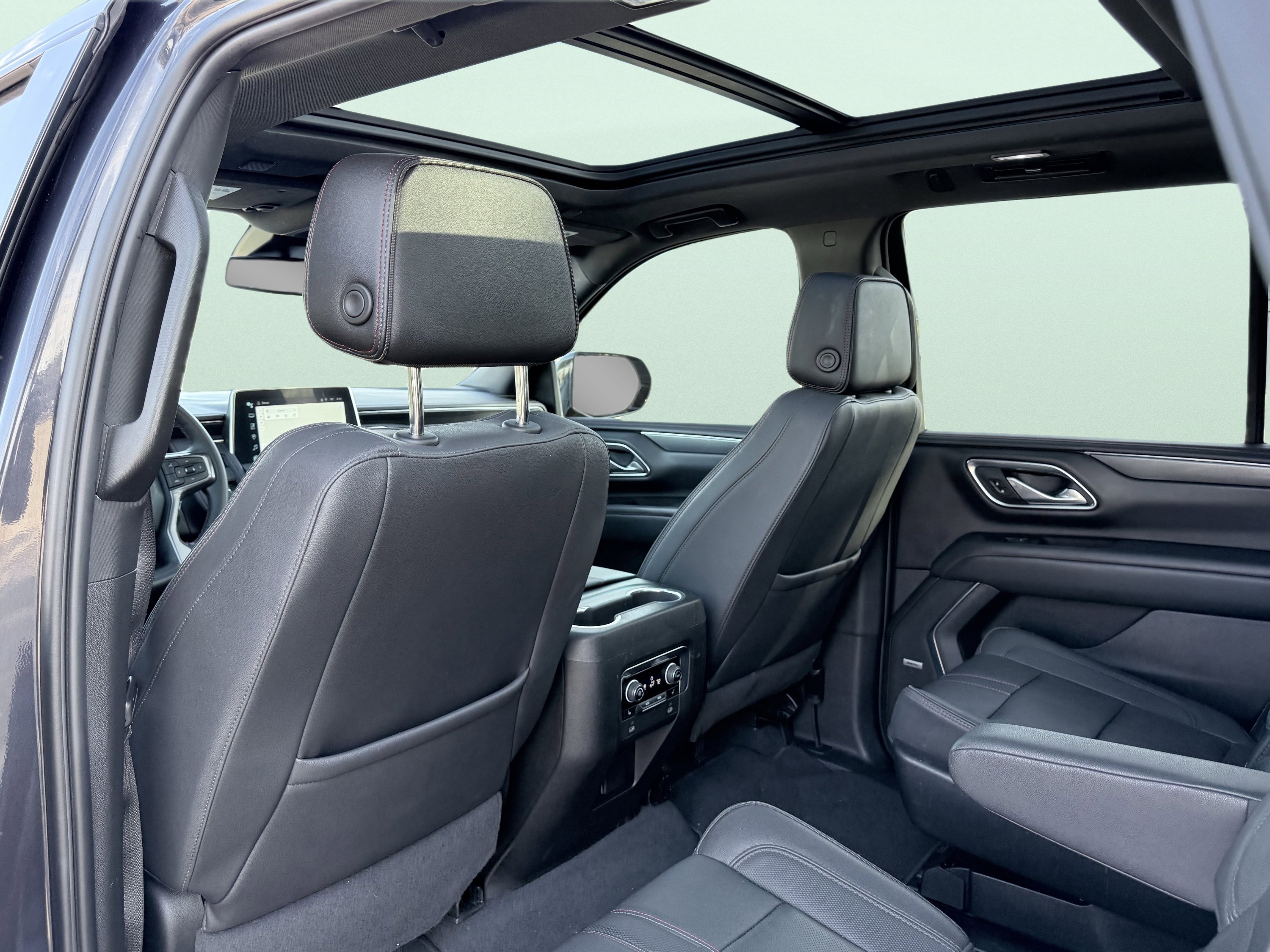 Used 2023 Chevrolet Tahoe RST w/ Luxury Package RWD image 35