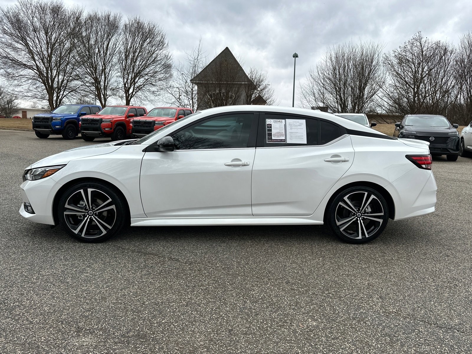 Used 2022 Nissan Sentra SR w/ Lighting Package image 8