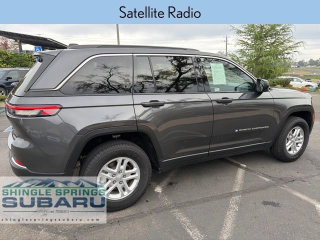 Used 2025 Jeep Grand Cherokee Laredo w/ Luxury Tech Group I image 4