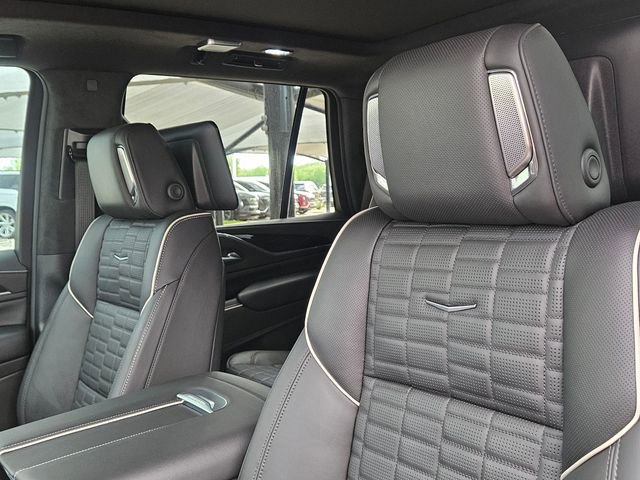 Certified 2024 Cadillac Escalade V w/ LPO, ONYX Package image 10