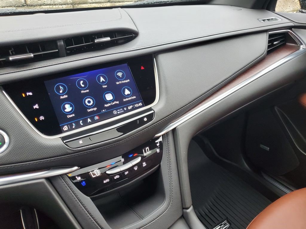 Certified 2026 Cadillac XT5 Sportv w/ LPO, Floor Liner Package AWD/4WD image 18