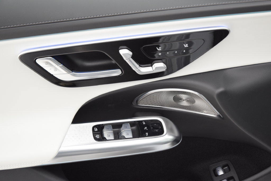 New 2026 Mercedes-Benz E 53 AMG e 4MATIC Sedan image 22