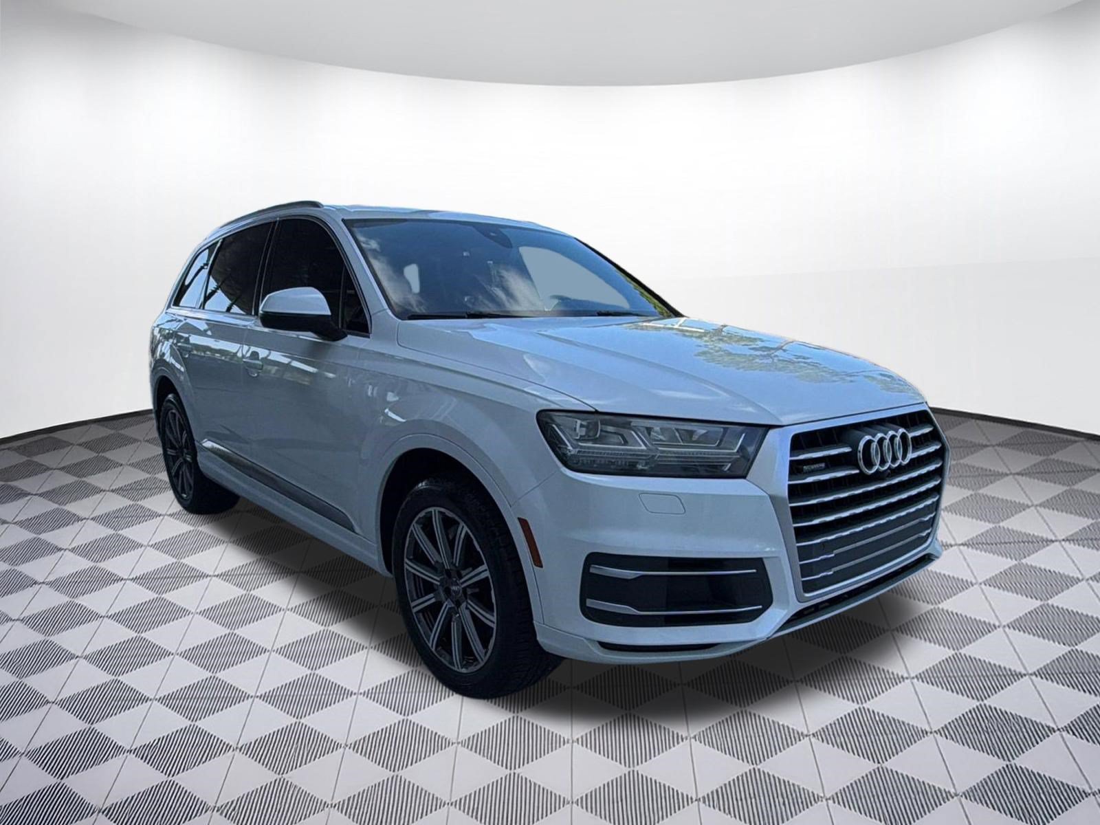 Used 2017 Audi Q7 2.0T Premium Plus w/ Premium Plus Package AWD/4WD image 7