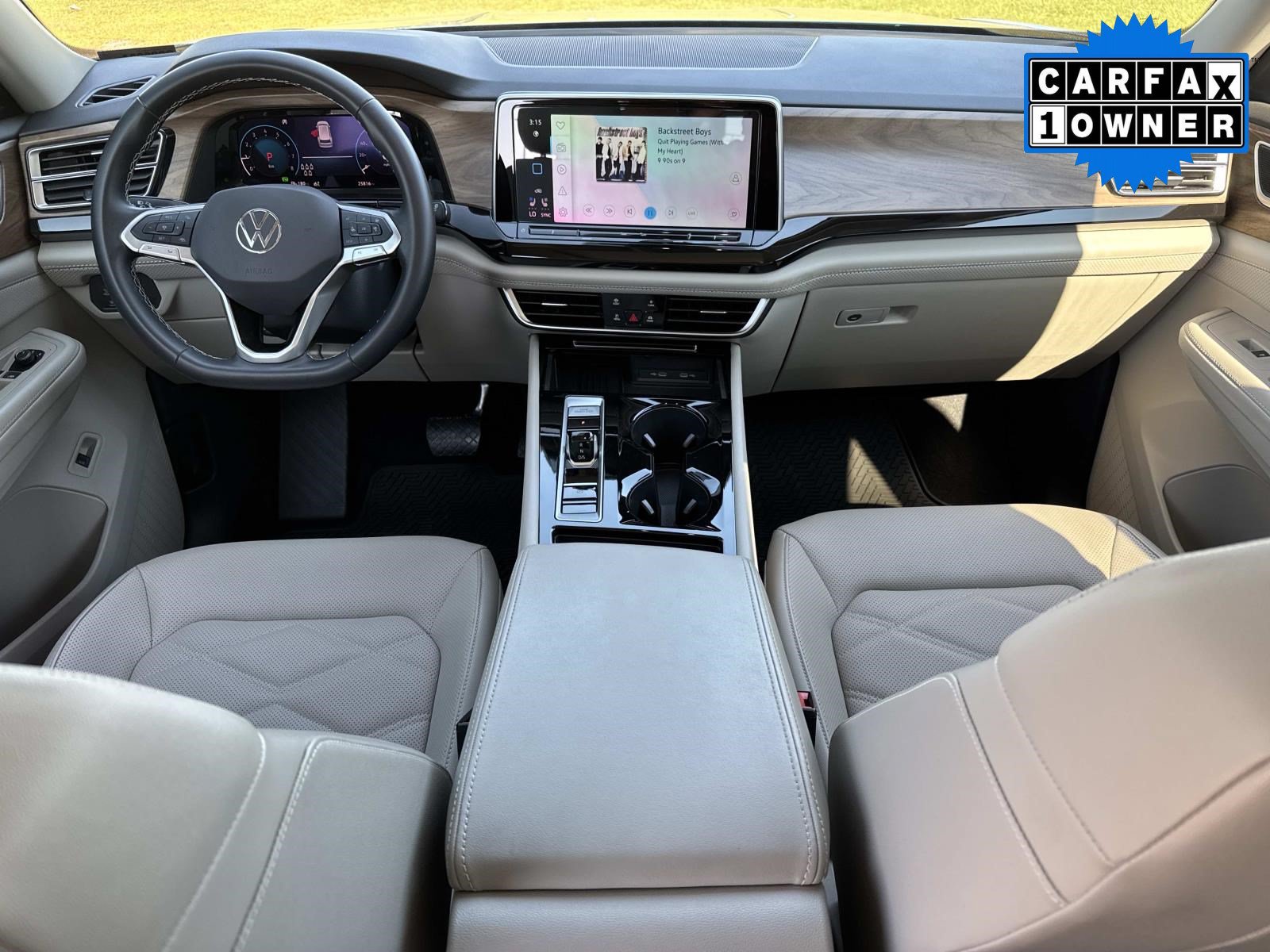 Used 2025 Volkswagen Atlas SE FWD image 19