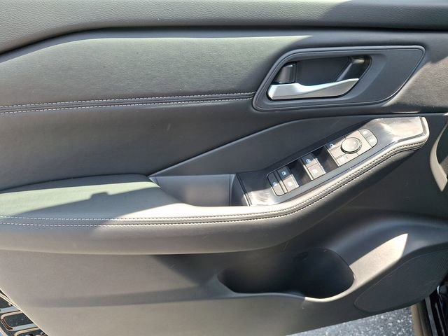 New 2026 Nissan Rogue SV FWD image 11