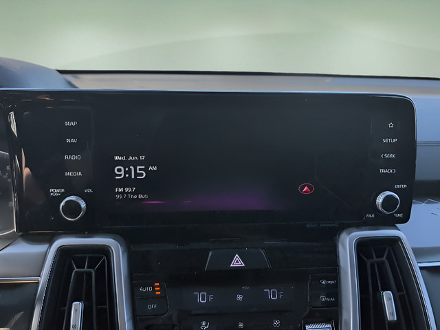 Used 2023 Kia Sorento S w/ Panoramic Sunroof Package FWD image 13