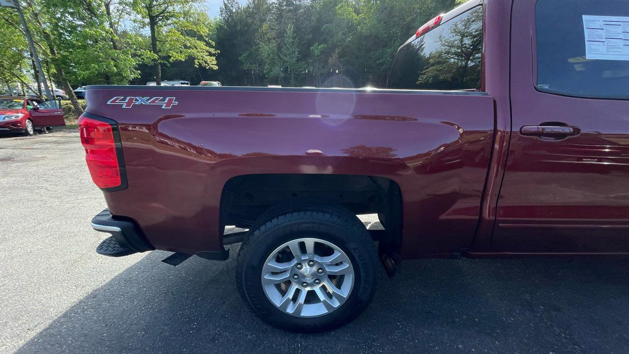 Used 2017 Chevrolet Silverado 1500 LT w/ All Star Edition AWD/4WD image 9