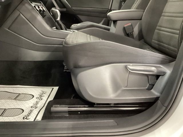 Used 2023 Volkswagen Tiguan S image 10