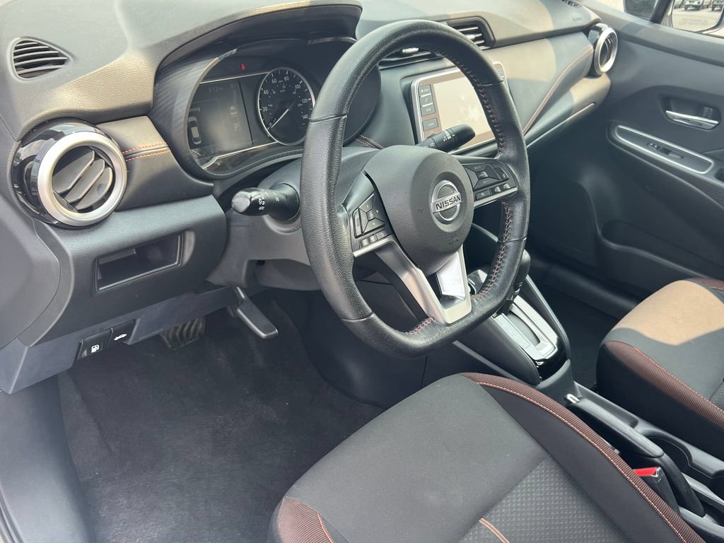 Used 2021 Nissan Versa SR w/ Electronics Package FWD image 19