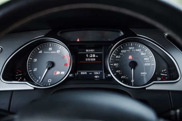 Used 2011 Audi S5 Premium Plus image 10