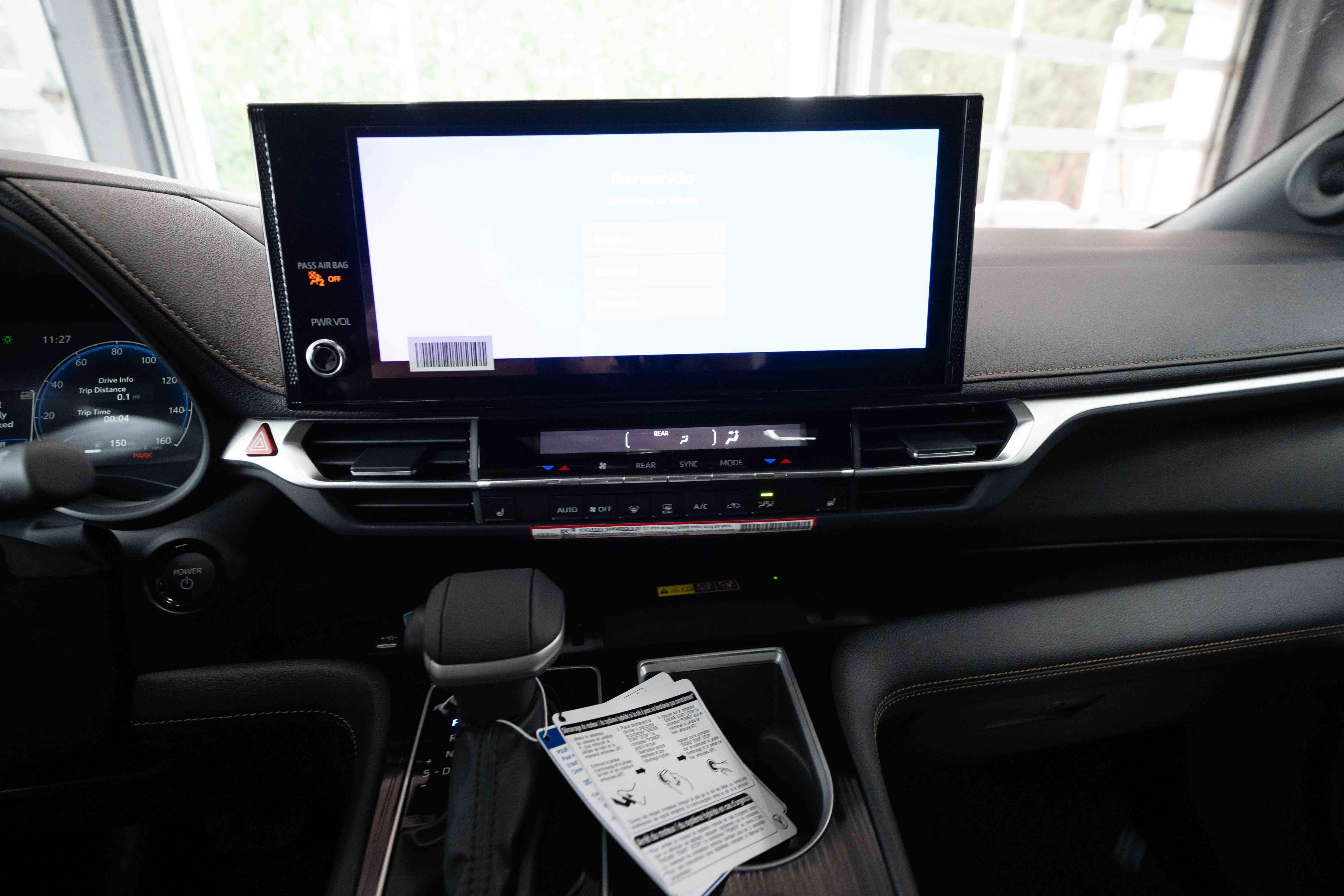 New 2026 Toyota Sienna XLE Woodland Edition AWD/4WD image 17
