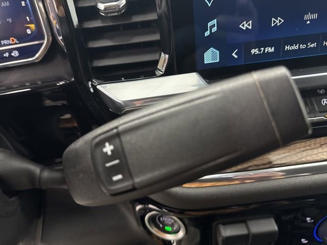 Used 2025 Chevrolet Silverado 1500 LT image 15