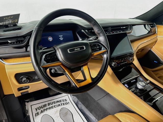 Used 2024 Jeep Grand Cherokee L Summit AWD/4WD image 9
