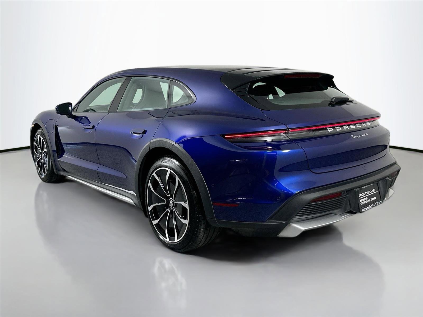 Certified 2024 Porsche Taycan 4 Cross Turismo AWD/4WD image 3