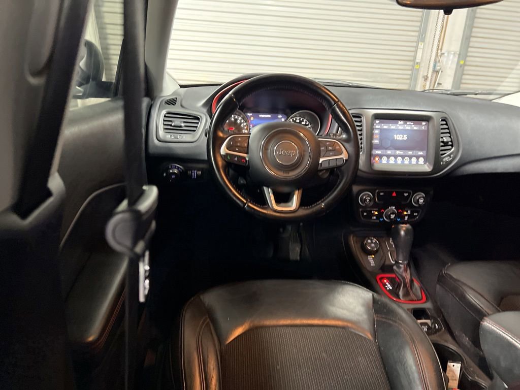 Used 2020 Jeep Compass Trailhawk AWD/4WD image 20