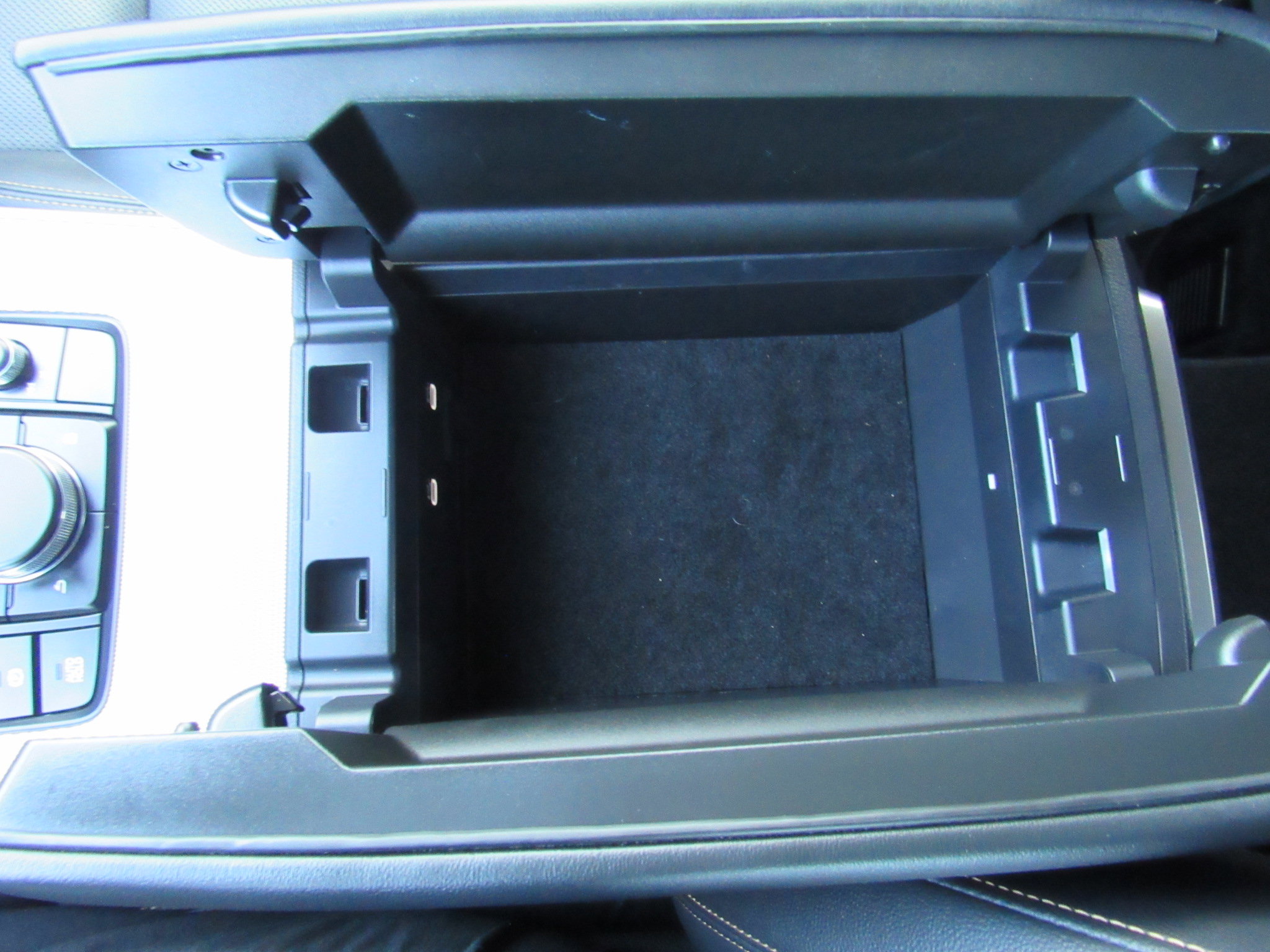 Used 2025 MAZDA CX-90 3.3 Turbo w/ Premium Sport Pkg image 28