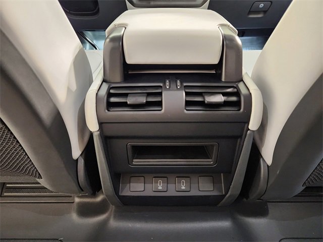 Used 2026 Land Rover Defender 110 S image 30