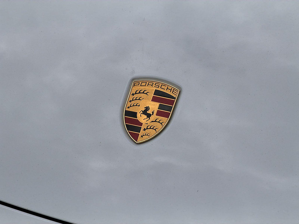 Used 2023 Porsche Taycan RWD image 31