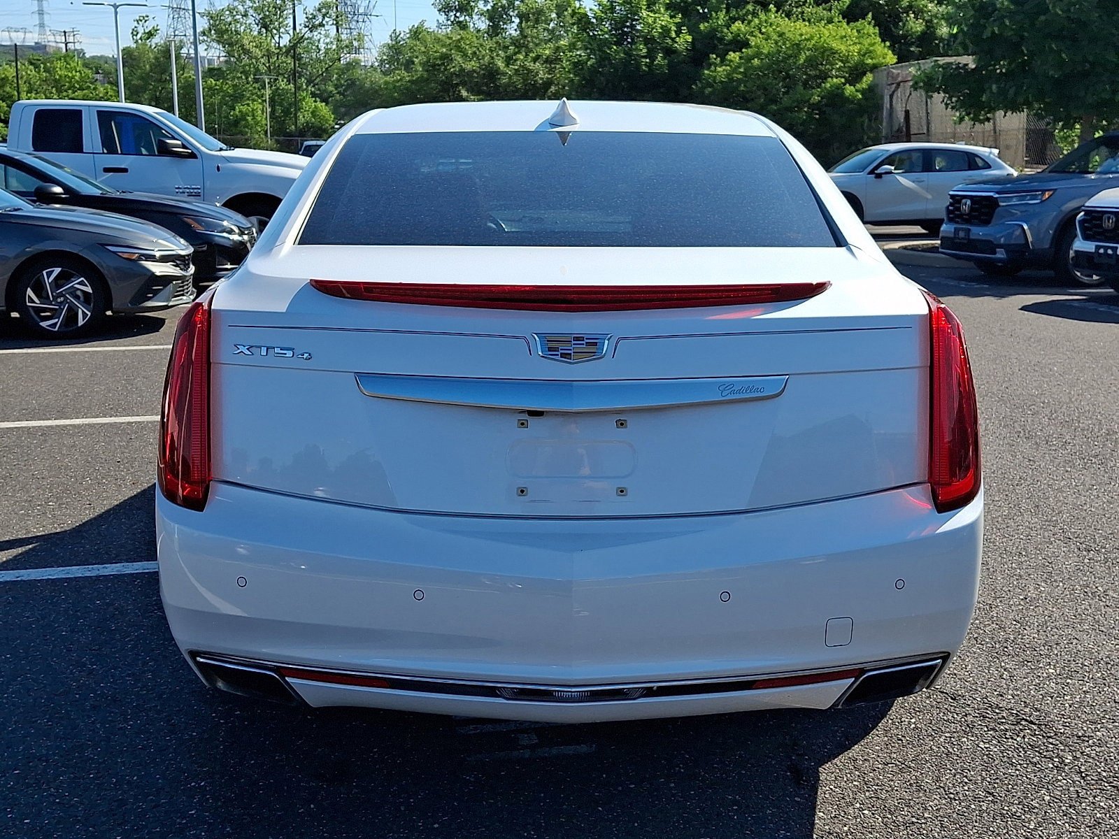 Used 2016 Cadillac XTS Luxury w/ Driver Awareness Package AWD/4WD image 5