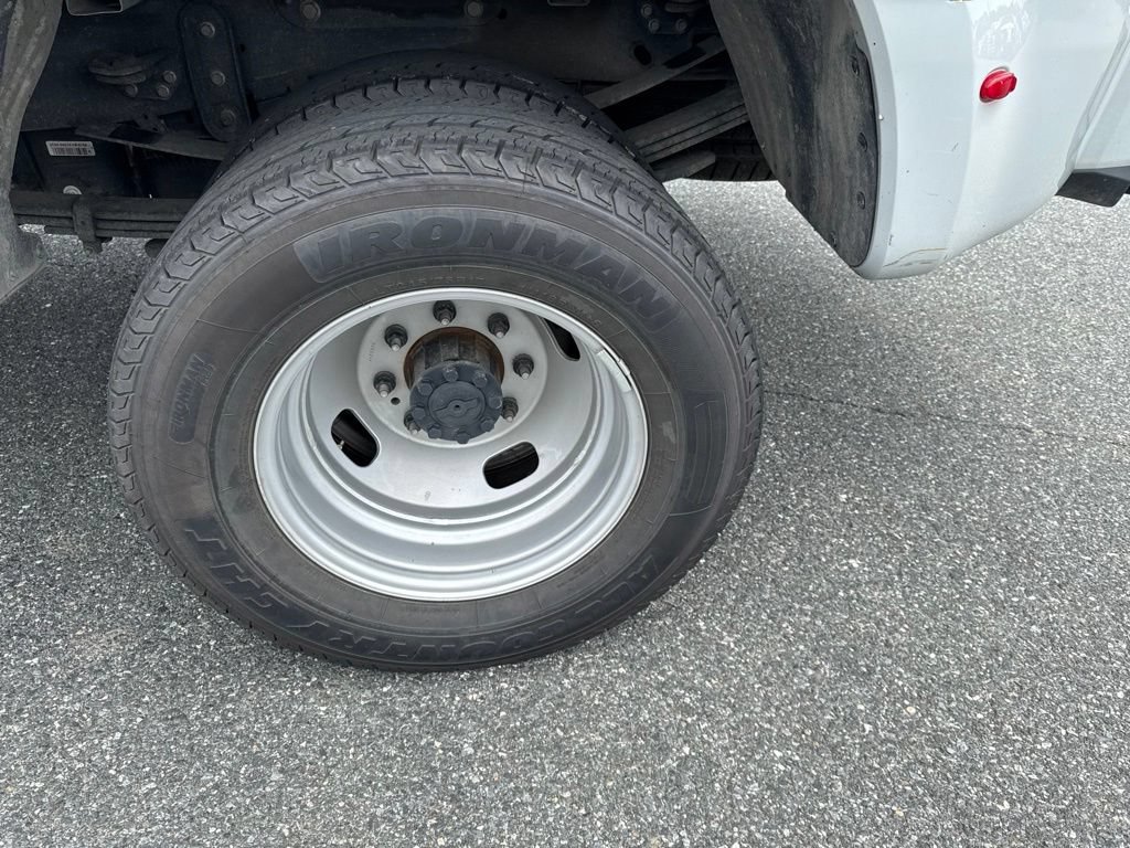 Used 2025 Ford F350 XLT AWD/4WD image 8