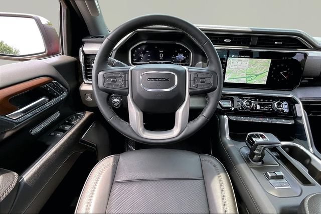 Used 2023 GMC Sierra 1500 Denali w/ Denali Reserve Package AWD/4WD image 8