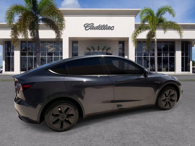 Used 2024 Tesla Model Y Long Range AWD/4WD image 15