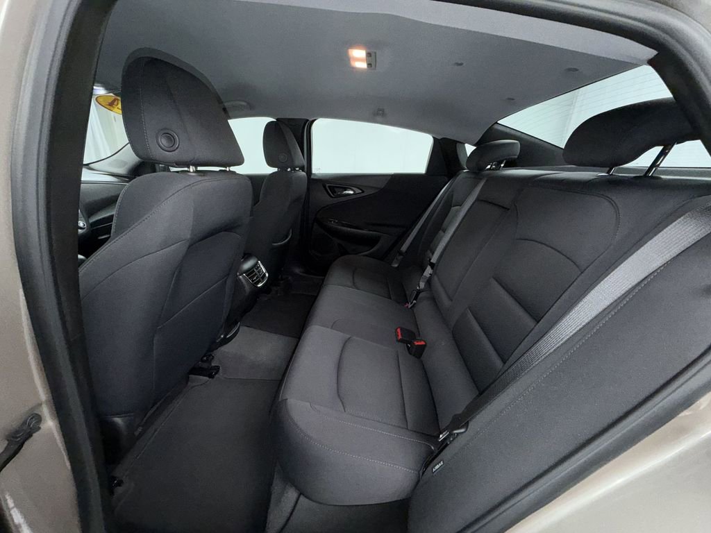 Used 2024 Chevrolet Malibu LT FWD image 4