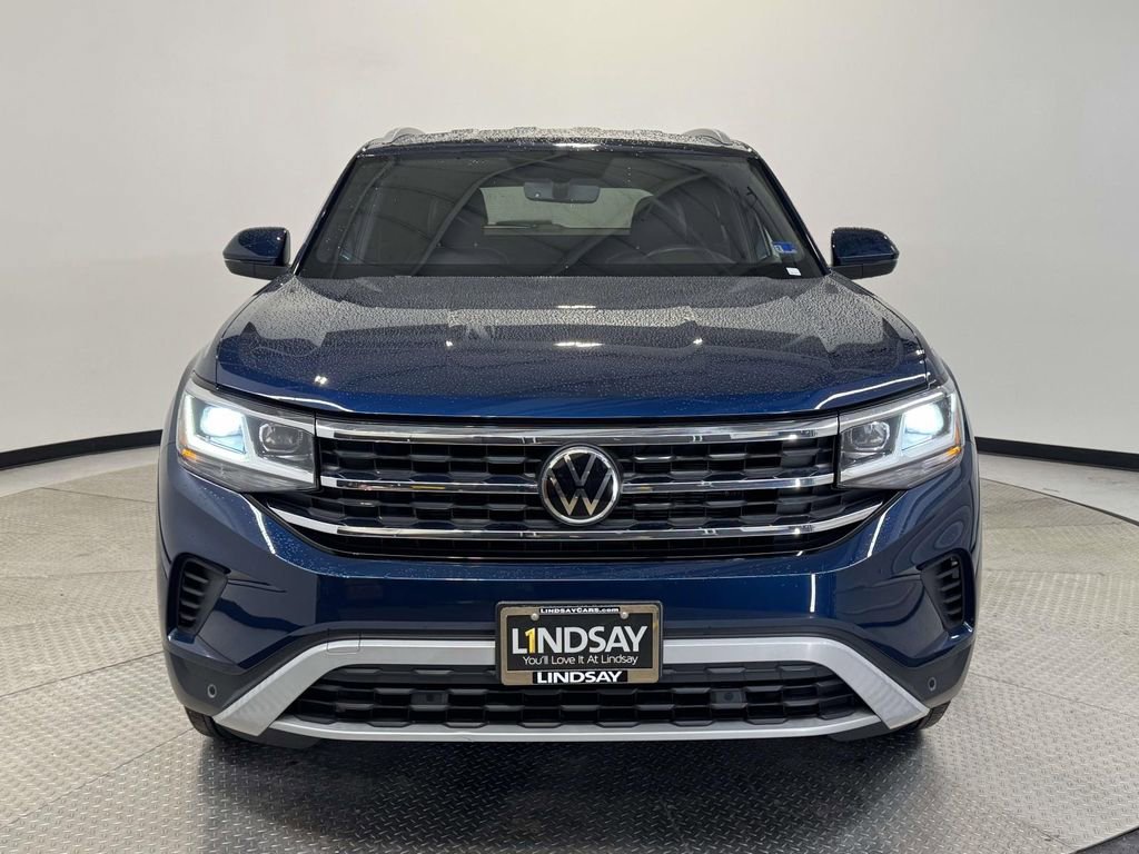 Used 2022 Volkswagen Atlas Cross Sport SE image 2