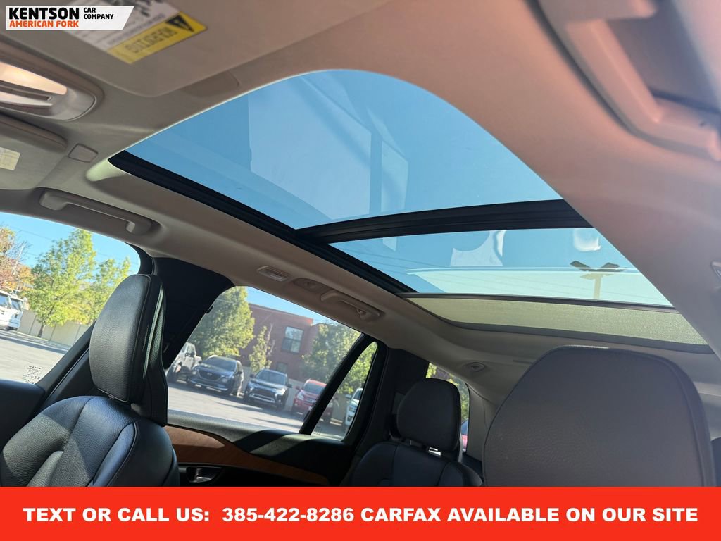 Used 2025 Volvo XC90 B6 Plus image 29
