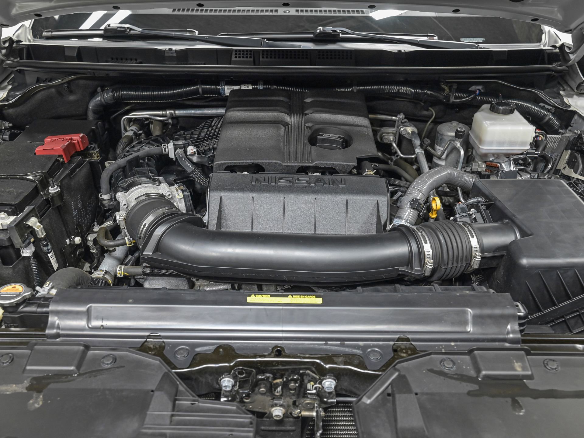 Used 2024 Nissan Frontier SL w/ Technology Package AWD/4WD image 11