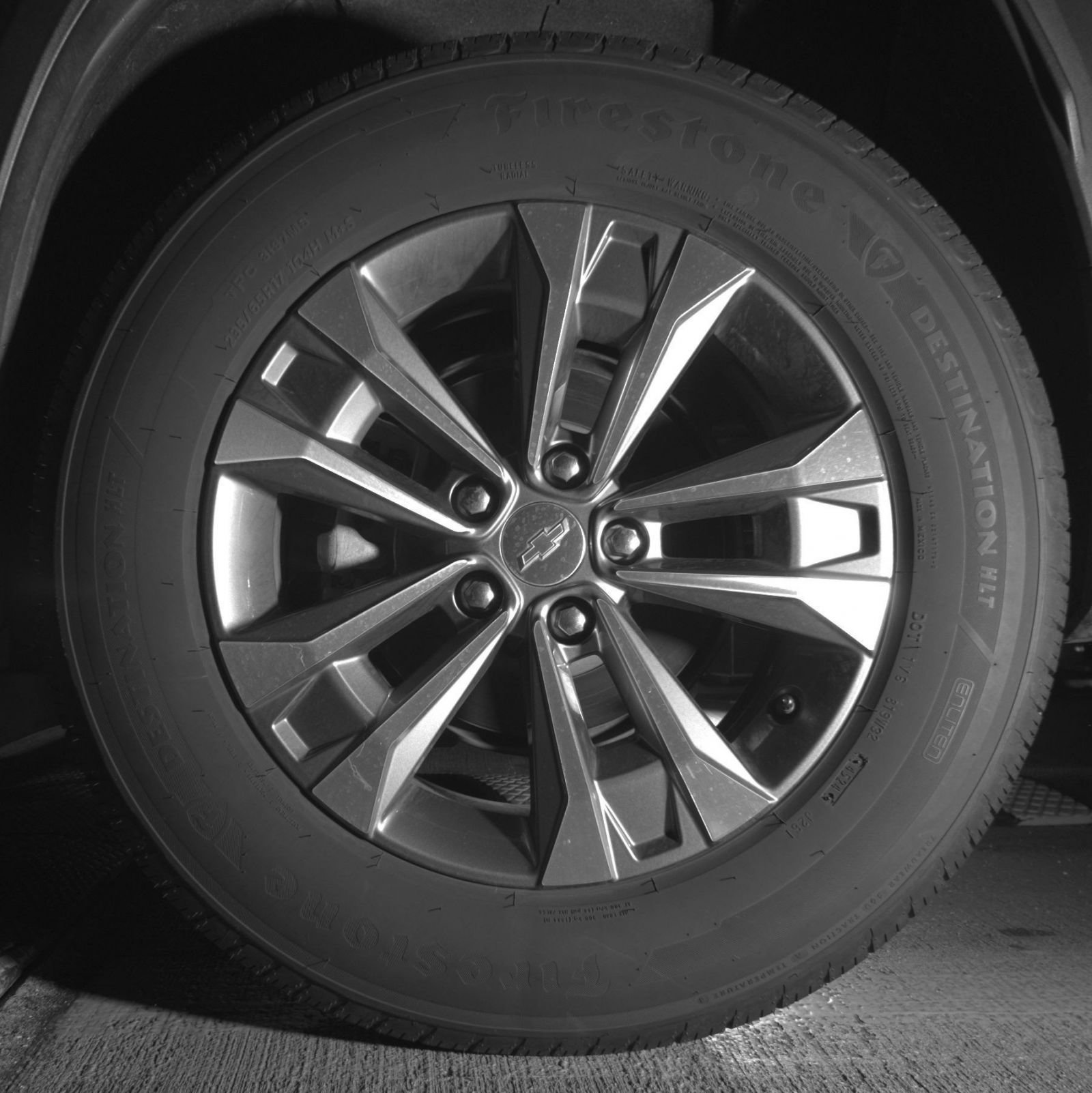Used 2025 Chevrolet Equinox LT FWD image 14