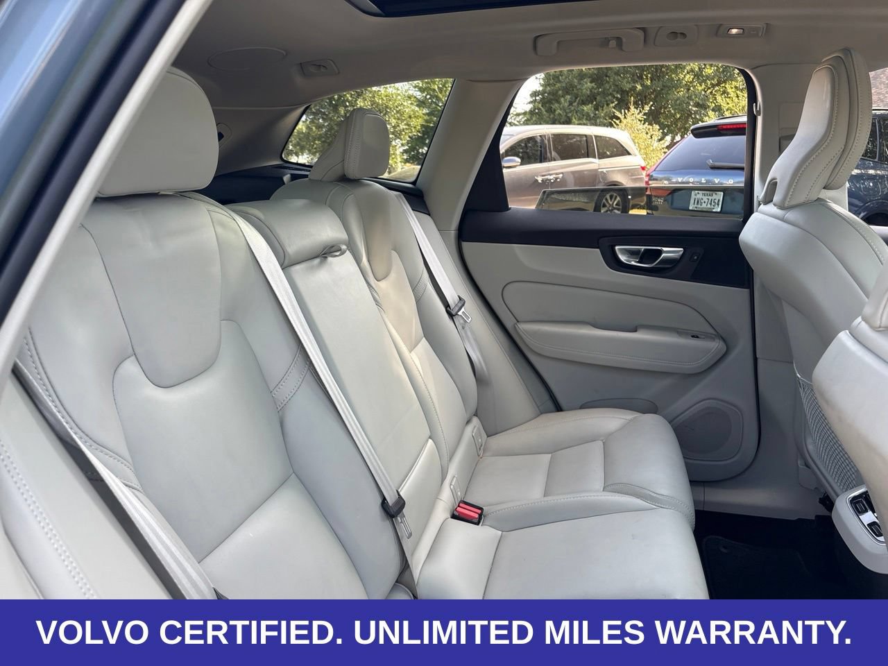 Certified 2023 Volvo XC60 B5 Ultimate w/ Climate Package AWD/4WD image 11