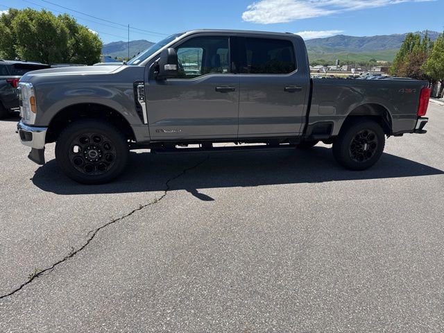 Used 2024 Ford F250 XLT AWD/4WD image 3