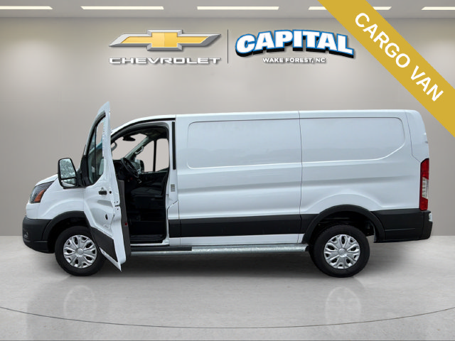 Used 2025 Ford Transit 250 Low Roof w/ Exterior Upgrade Package RWD image 3