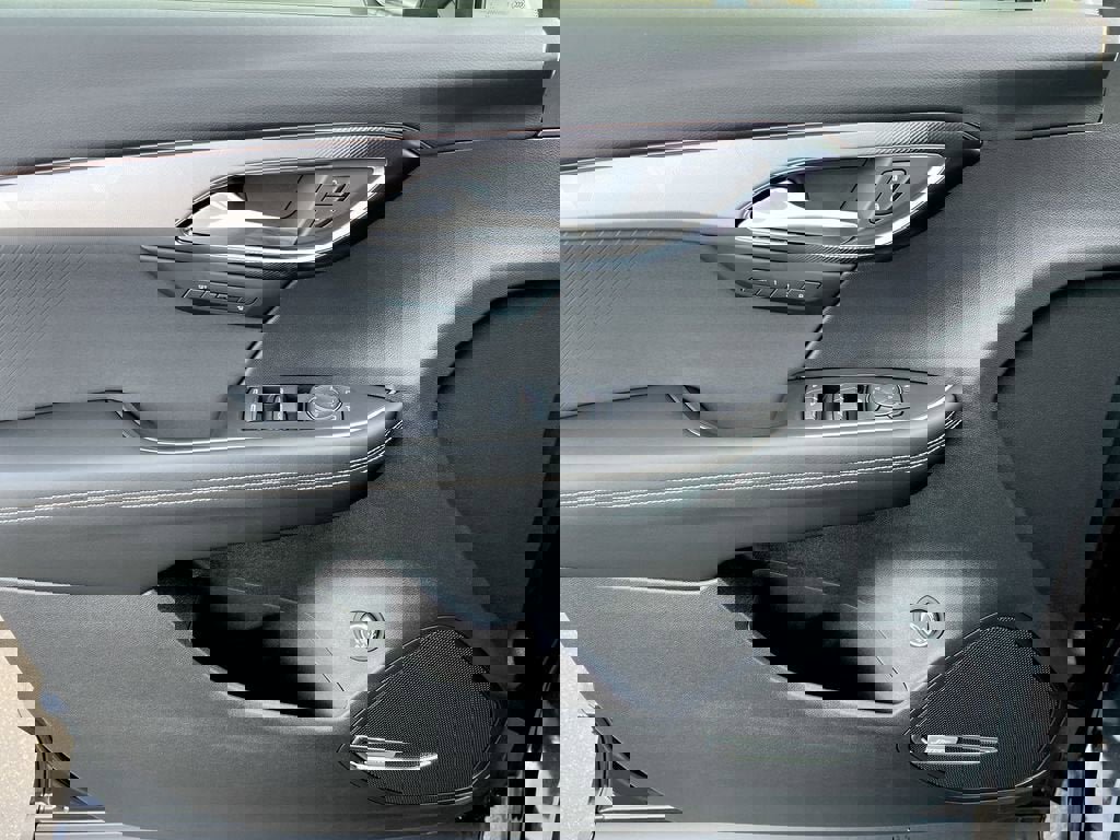 New 2026 Buick Envision Sport Touring image 19